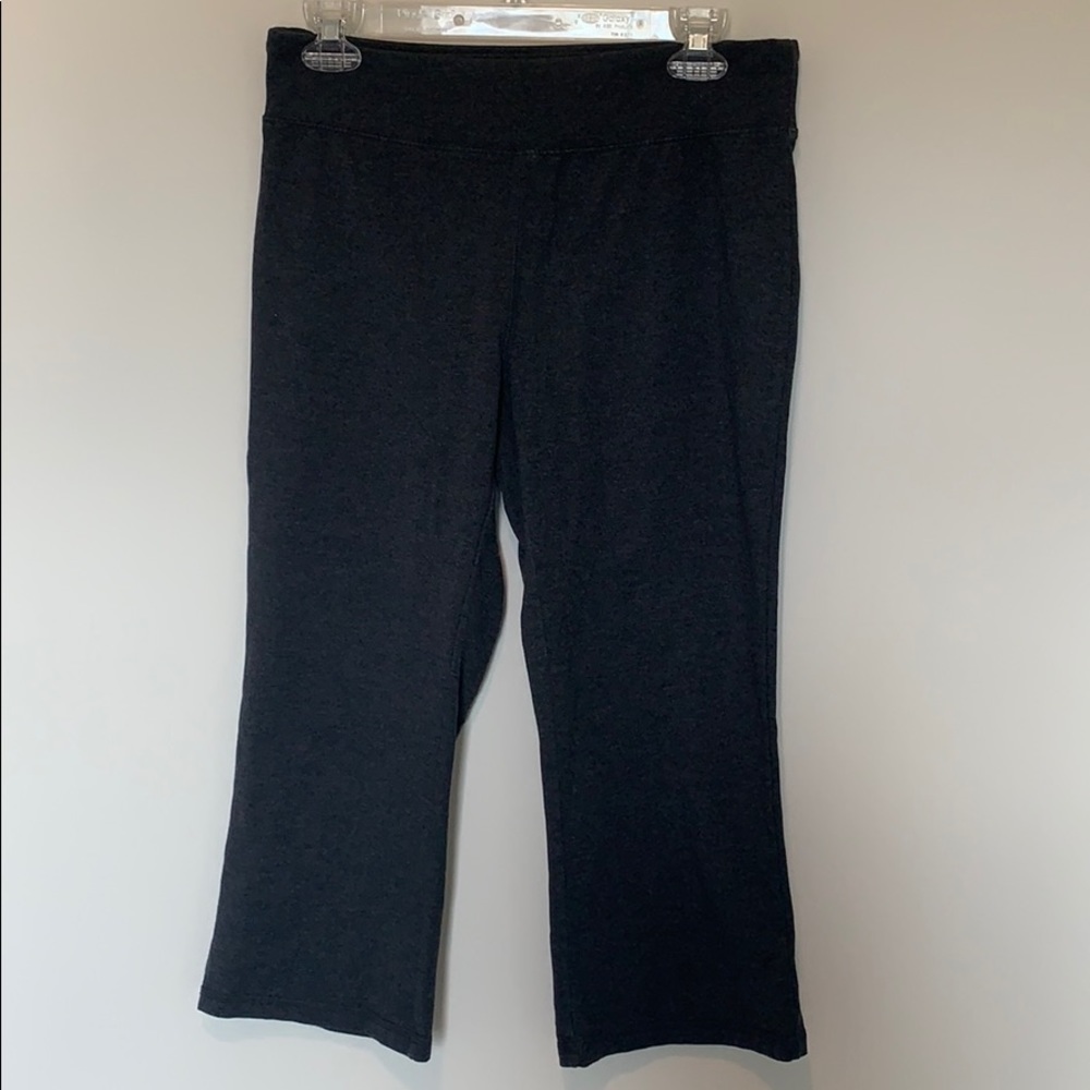 Gap Fit Cropped Yoga Pants like new!!!